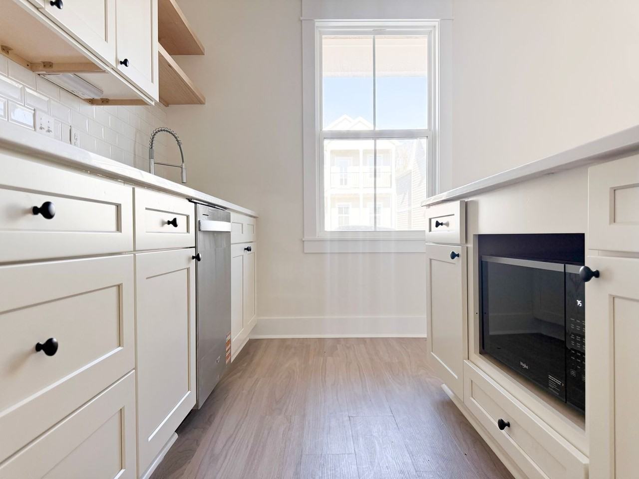 1336 Meridian St - Photo 5 of 40