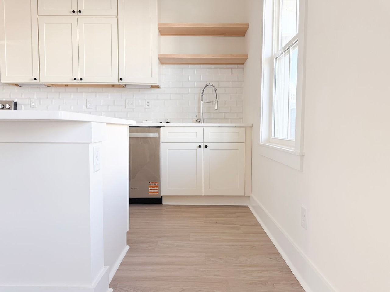 1336 Meridian St - Photo 7 of 40