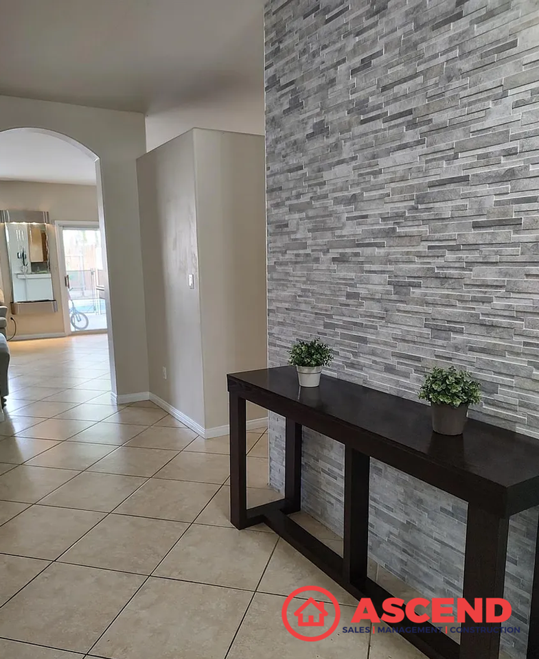 5500 Cove Ct - Photo 3 of 26