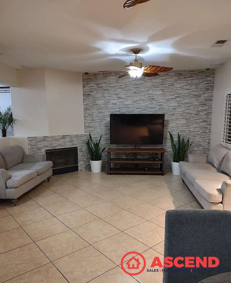 5500 Cove Ct - Photo 5 of 26