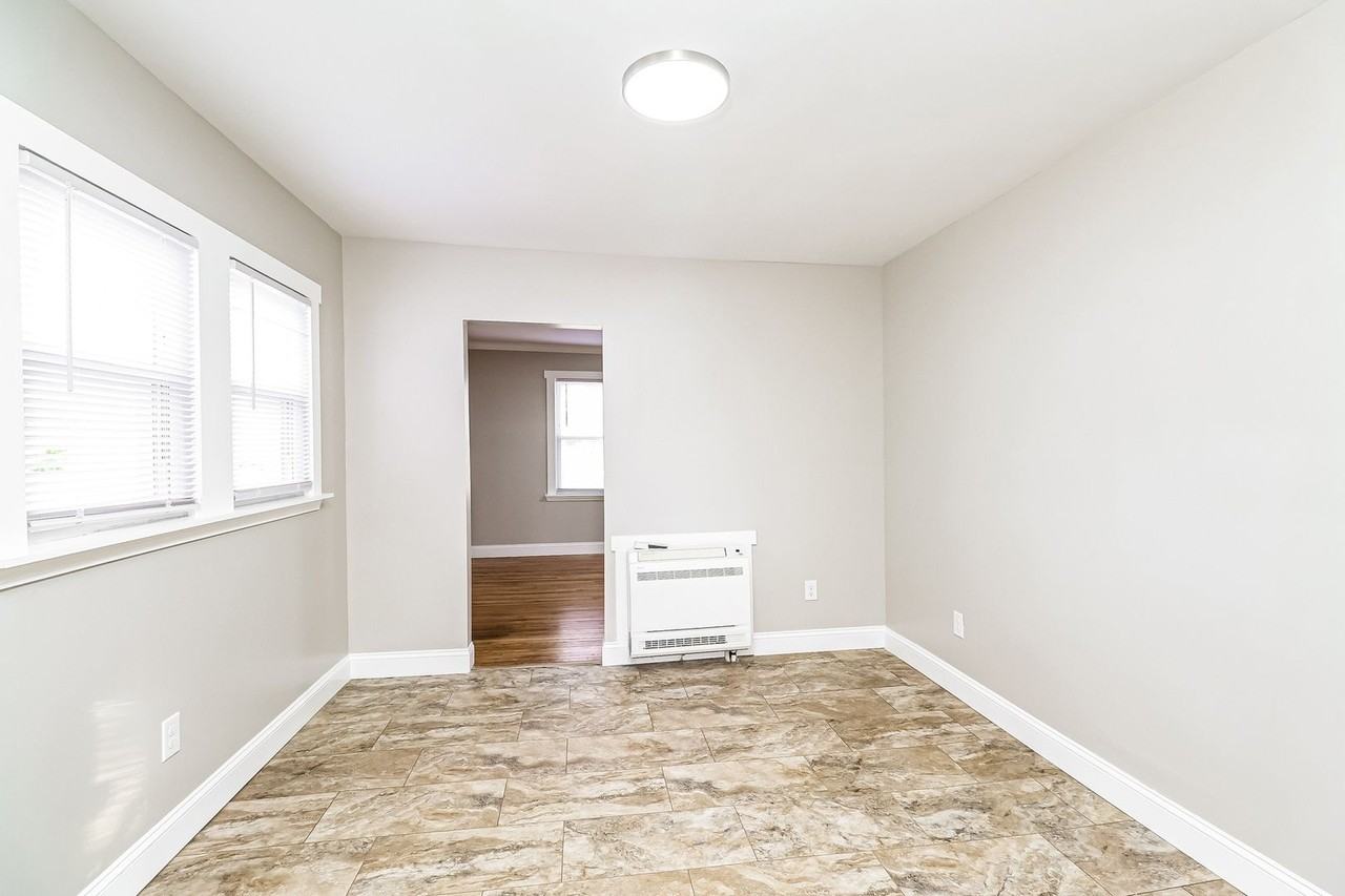 177 Half Circle Ln - Photo 6 of 17