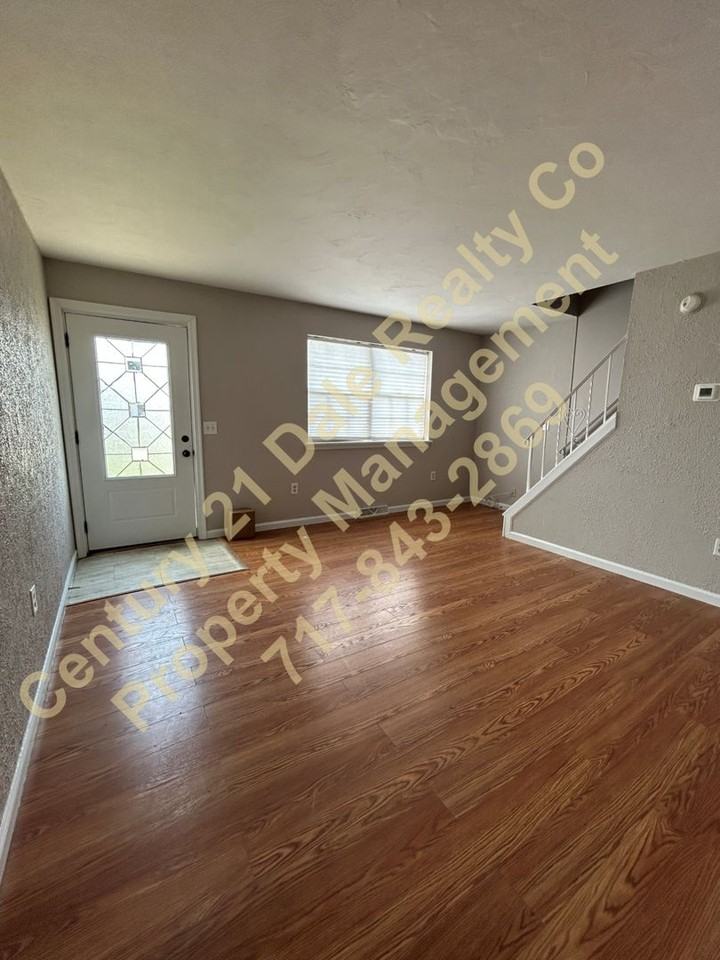 3133 Glen Hollow Dr - Photo 5 of 22