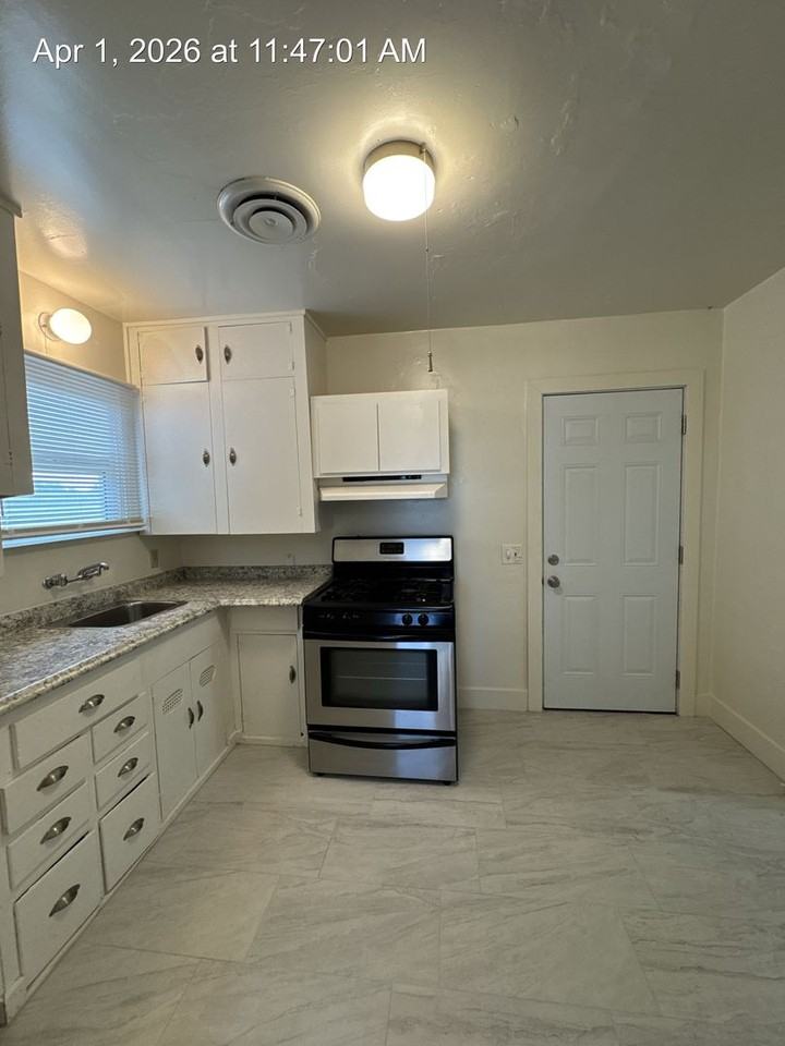 3625 W Prosperity Ave - Photo 5 of 20