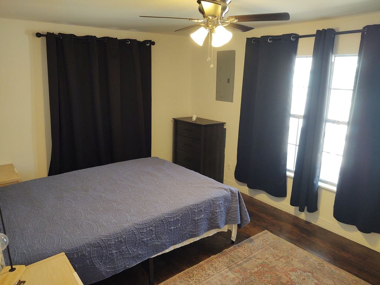 235 N Hidalgo Ave - Photo 5 of 9