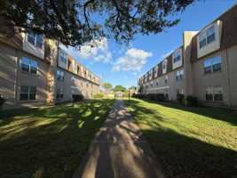 featured image of 2724 Whitney Pl #229
