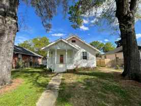 27 Oak St Ne - Photo 1 of 1