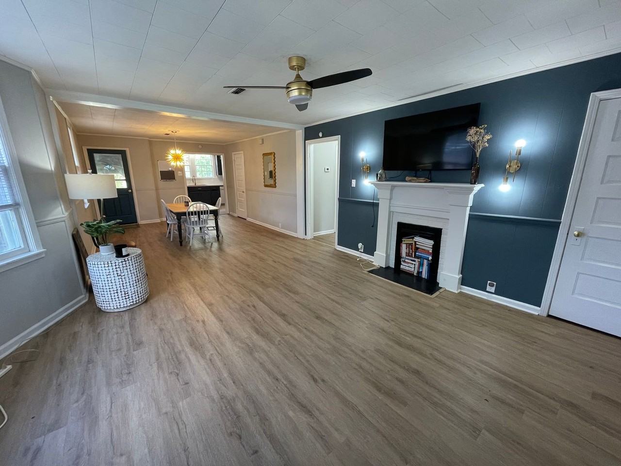 27 Oak St Ne - Photo 4 of 35