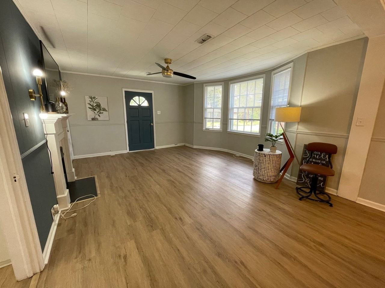 27 Oak St Ne - Photo 6 of 35