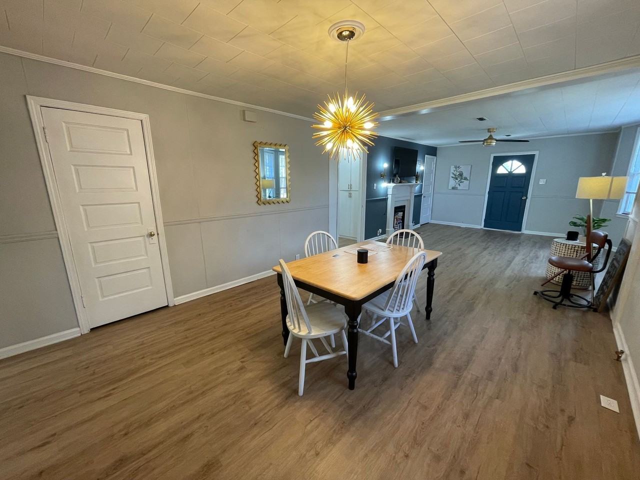 27 Oak St Ne - Photo 7 of 35