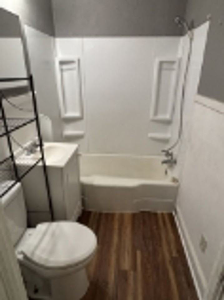 147B Center St - Photo 7 of 10