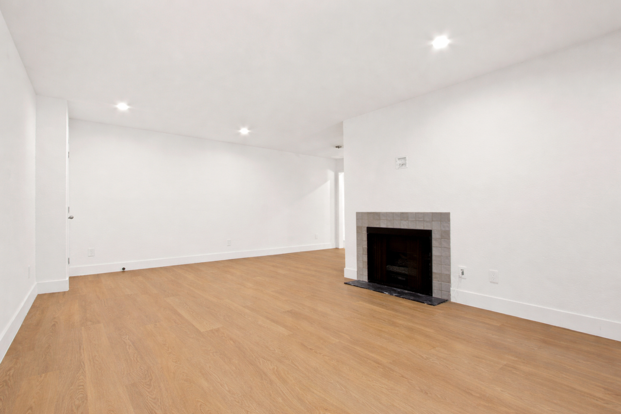 11737 Courtleigh Dr. - Photo 6 of 16