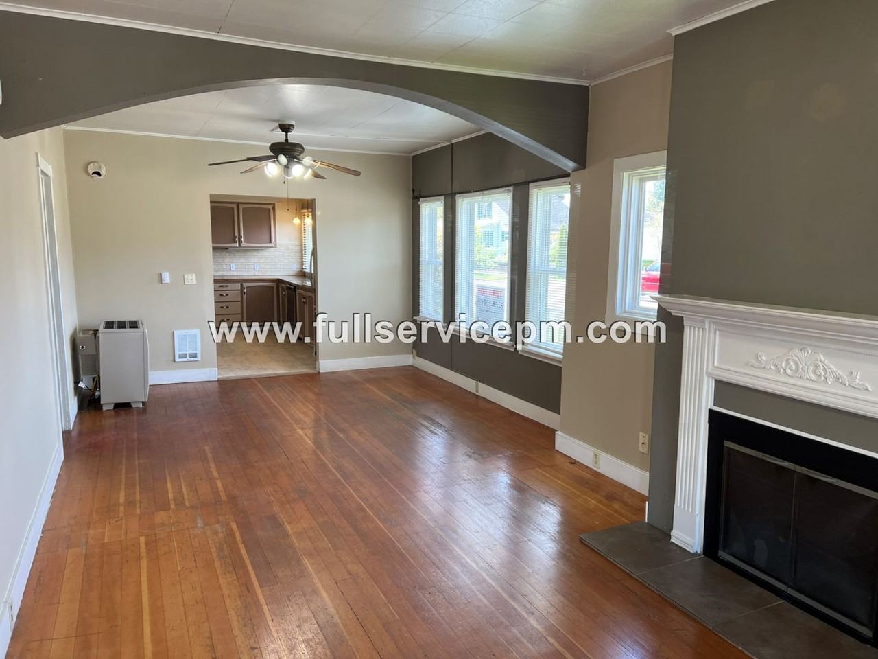 3002 Victor Pl - Photo 5 of 47