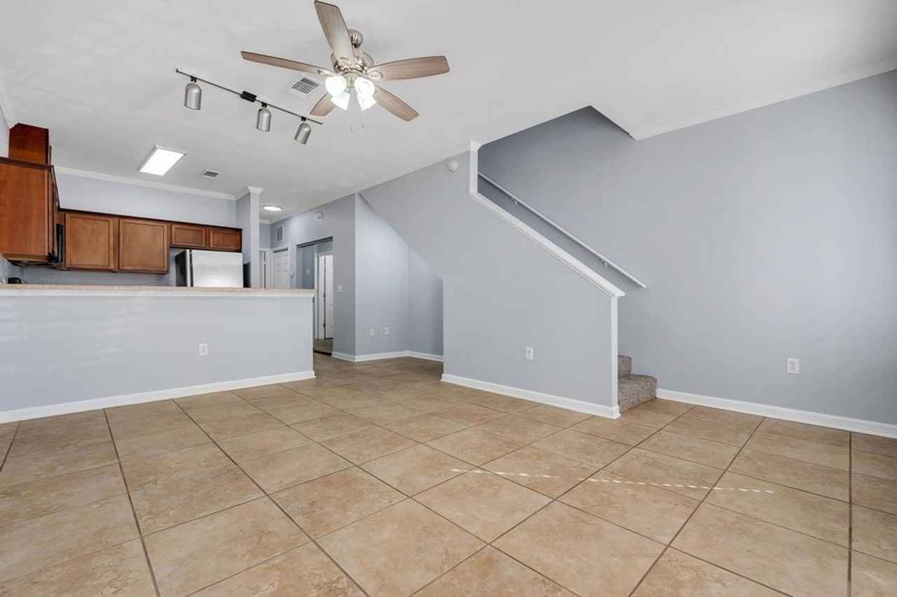 2400 Fred Smith Rd #201 - Photo 3 of 20