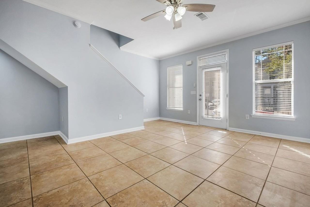 2400 Fred Smith Rd #201 - Photo 4 of 20