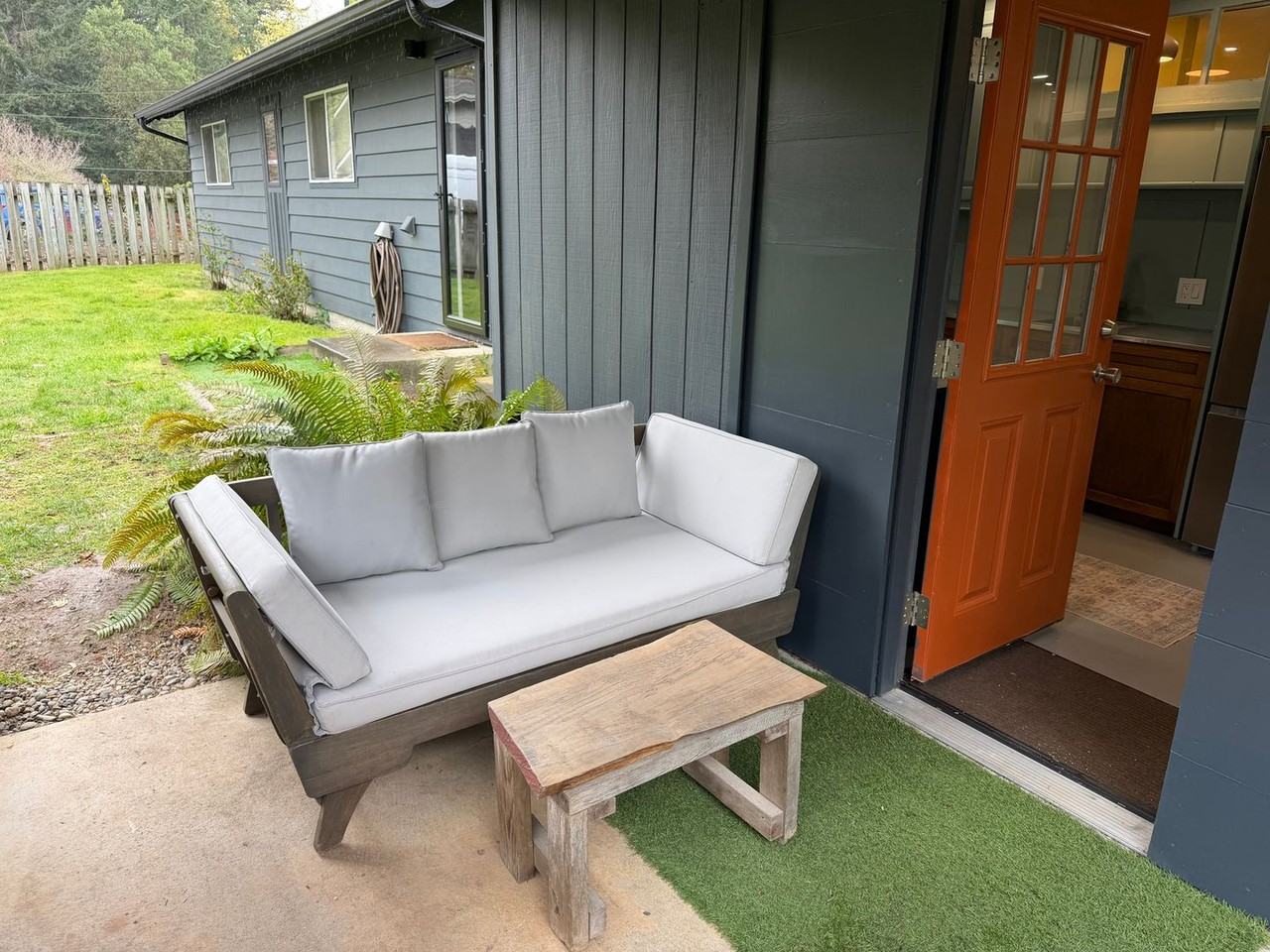 1889 Lancaster Rd - Photo 3 of 23