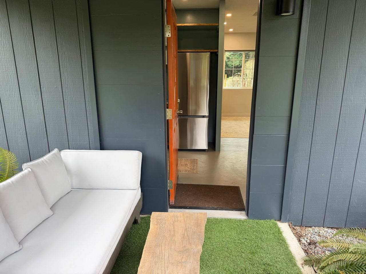 1889 Lancaster Rd - Photo 4 of 23