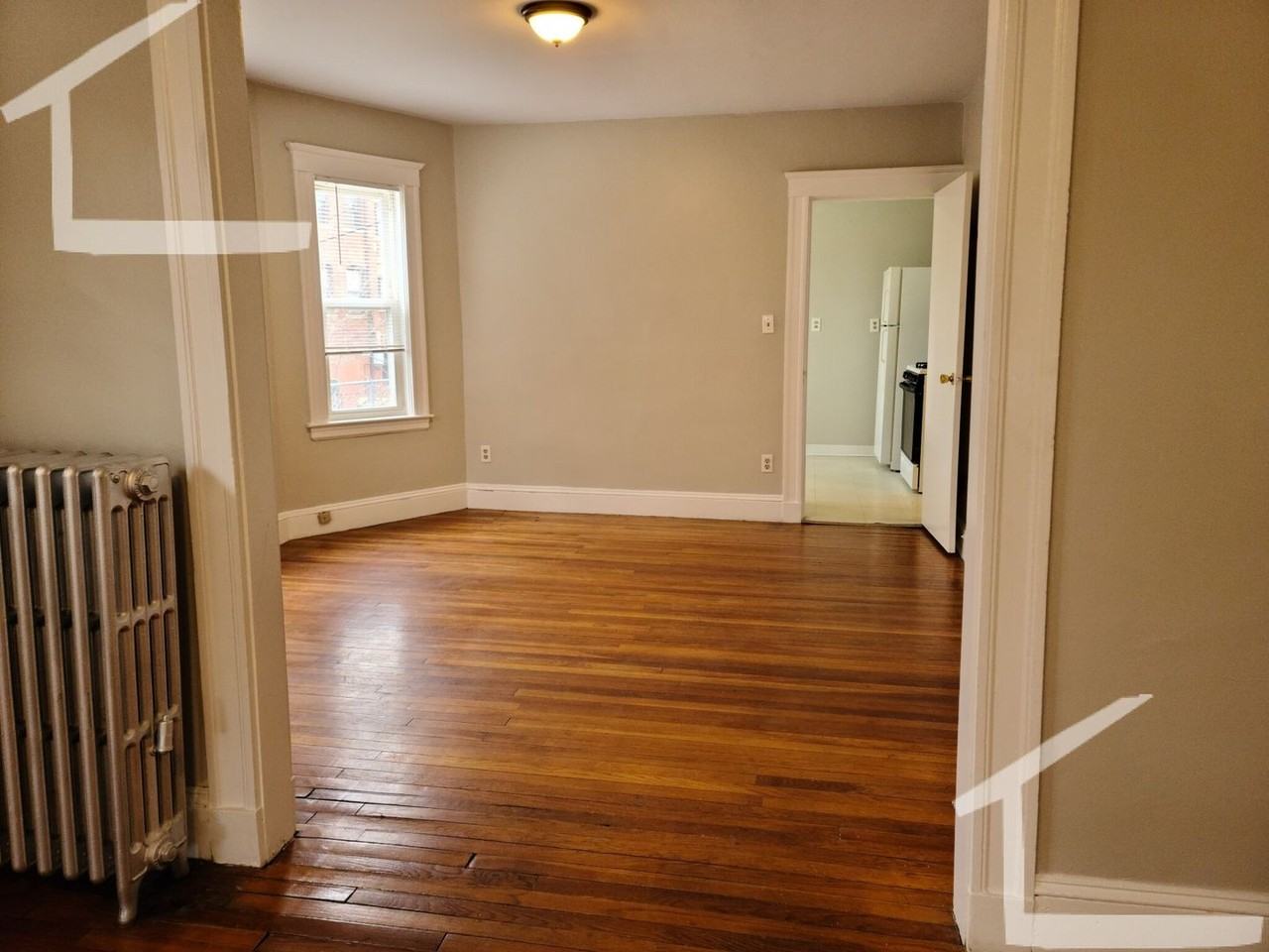 8 Woodside Ave - Photo 3 of 32