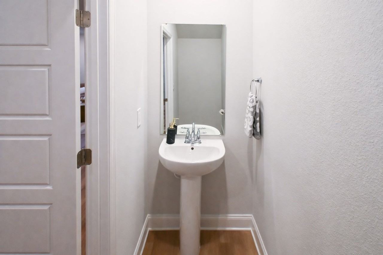 Cedar Grove Townhomes, LLC - Photo 6 of 21