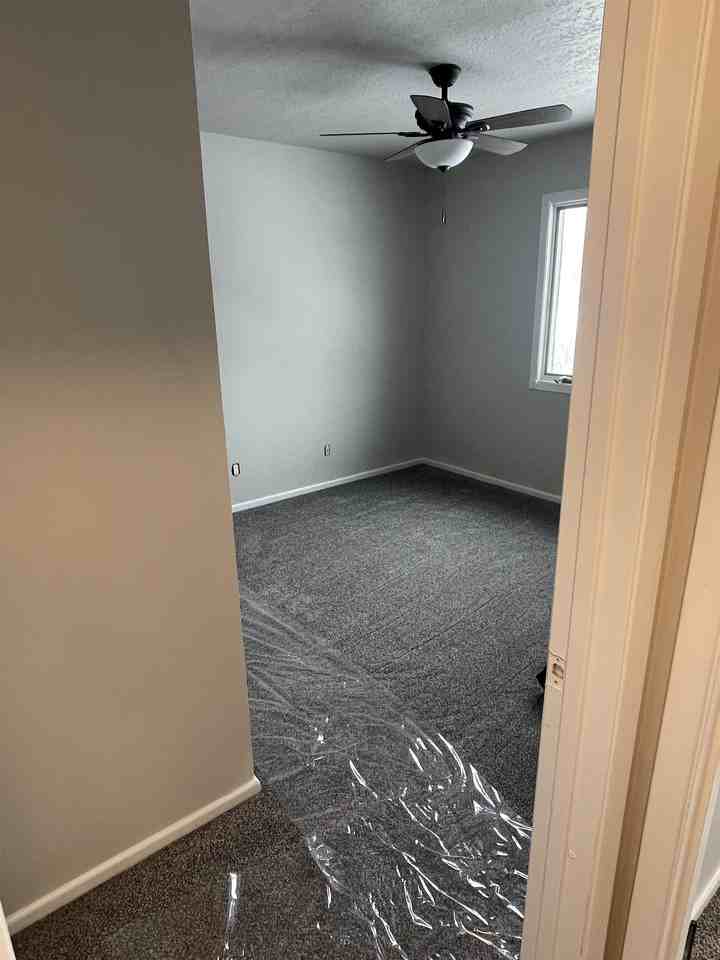 817 E Hackley Ave #1 - Photo 5 of 6