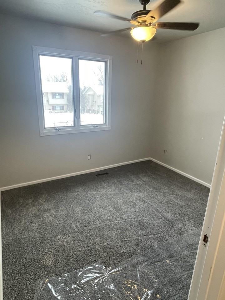 817 E Hackley Ave #1 - Photo 6 of 6