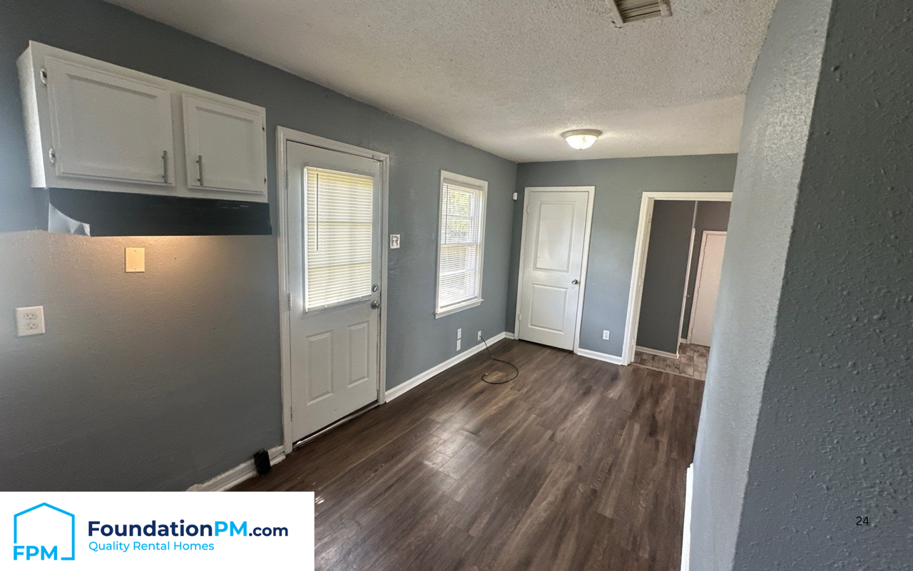 4990 Newton Rd #1 - Photo 5 of 15