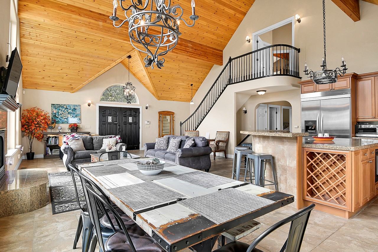 11 Sawmill Creek Rd #1 - Photo 6 of 44