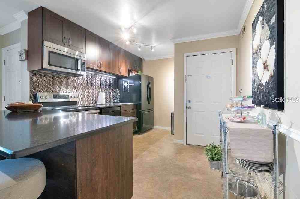 1000 South Semoran Boulevard - 815Unit 815 #815 - Photo 6 of 17