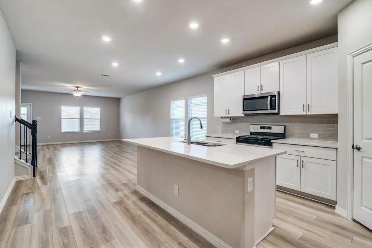 1144 Enchanted Rock Ln #1 - Photo 2 of 21