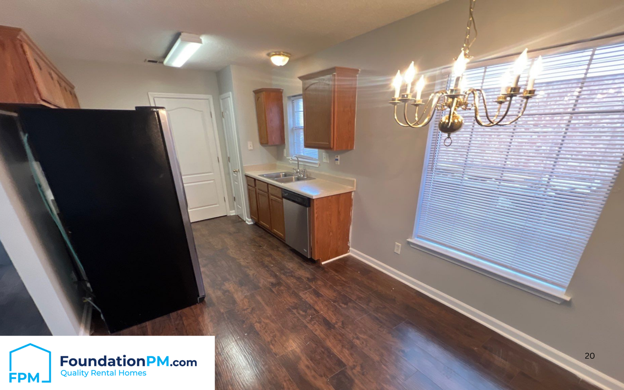 9115 Cinderhill Cv W #1 - Photo 3 of 12