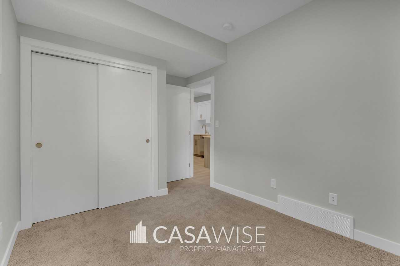 1067D Berg Pl Bsmt #BS - Photo 5 of 12