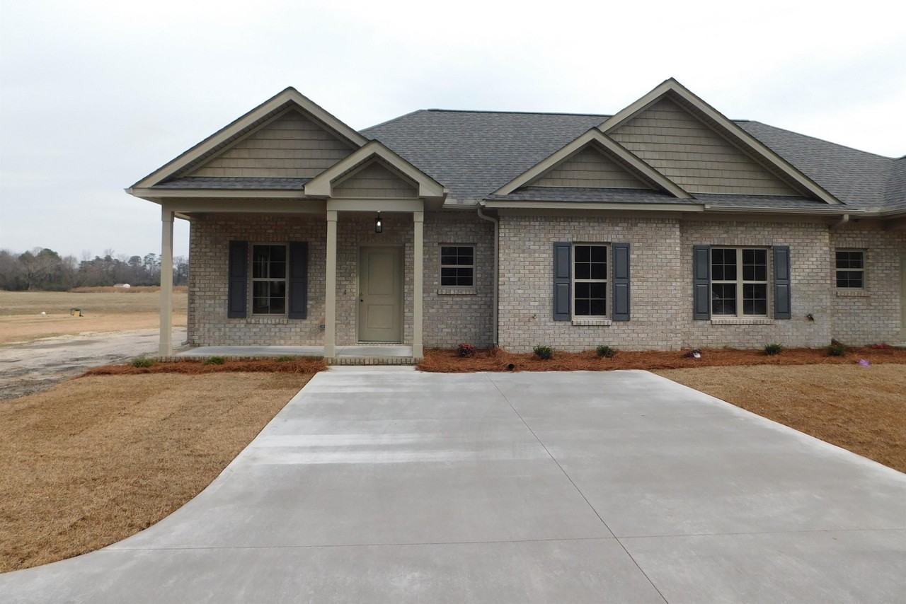 434 Lancaster Rd #434A - Photo 2 of 32