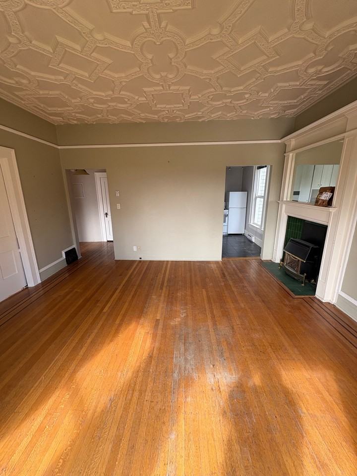 1150 Summit Ave #102 - Photo 2 of 11