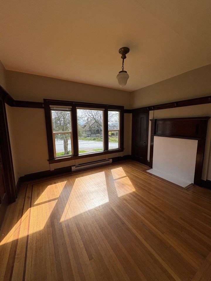 1150 Summit Ave #102 - Photo 3 of 11