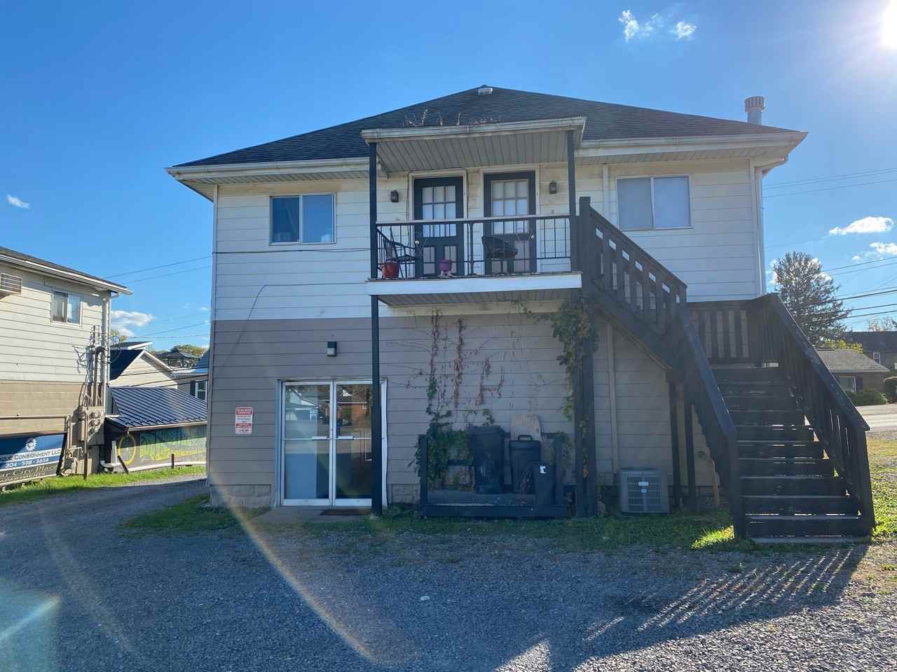 3440 University Ave #1 - Photo 3 of 9