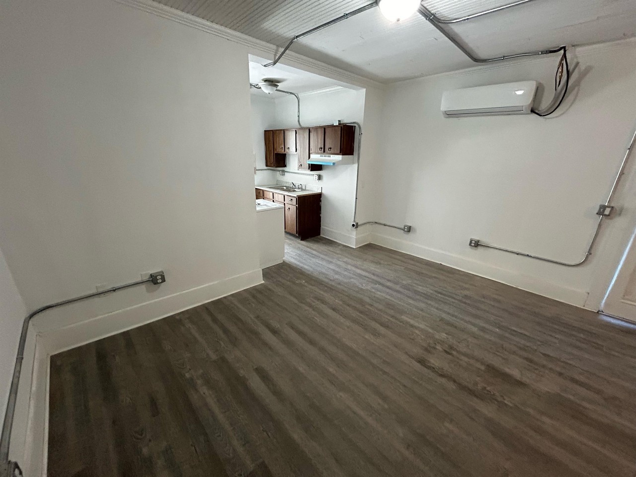 69040 Main St #4 - Photo 5 of 7