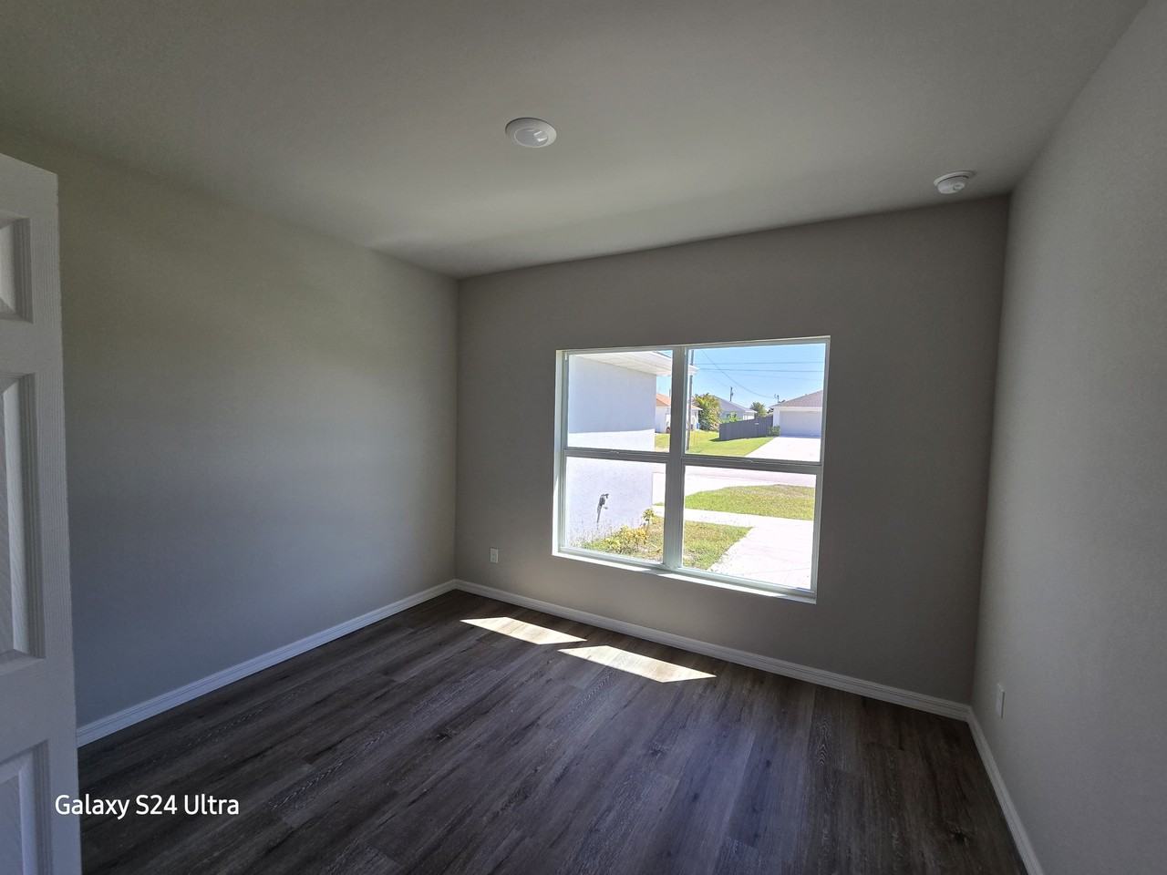 2936 Nw 4th Pl #0 - Photo 6 of 13