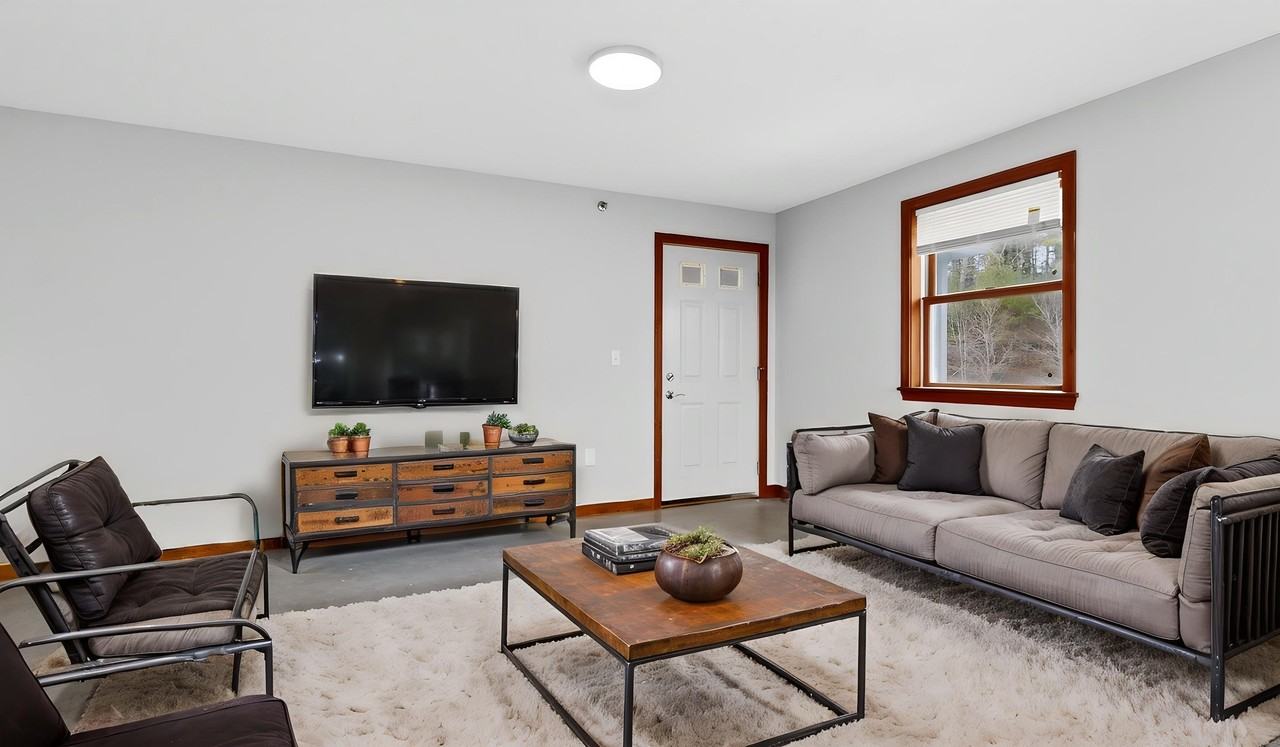 3 Legdeview LaneApt #24 - Photo 2 of 34