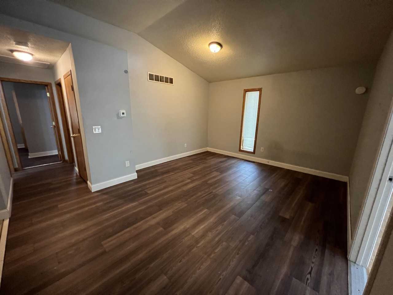 2931 Aldrich Ave N #0 - Photo 5 of 9