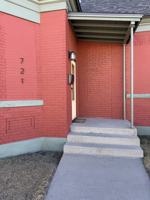 featured image of 721 W Park Ave #721