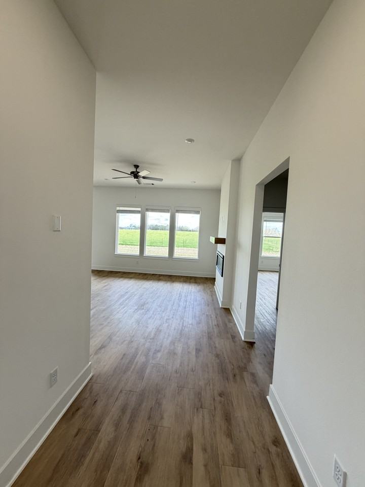 563 W Gosling Islw Rd #1 - Photo 2 of 16