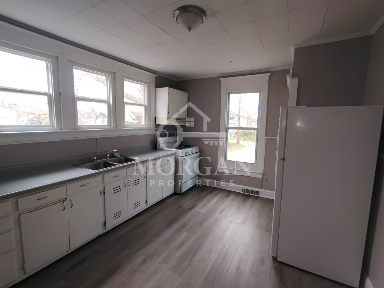 417 S 12th St #A - Photo 3 of 6