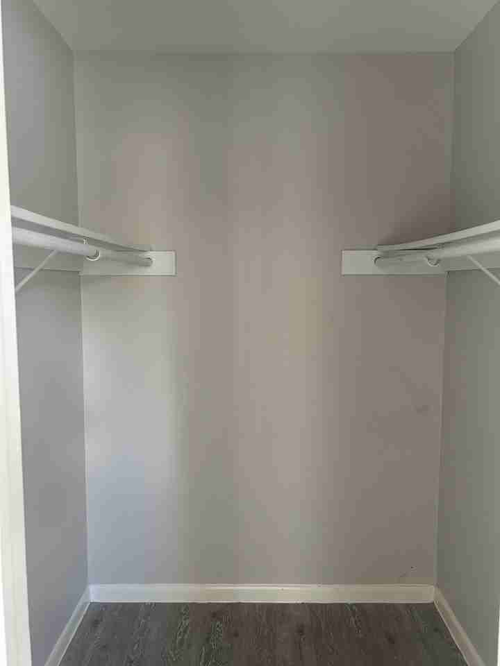 610 Bracewood Cir #B - Photo 6 of 10