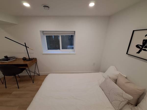 4997 Moss Street - Photo 4 of 15