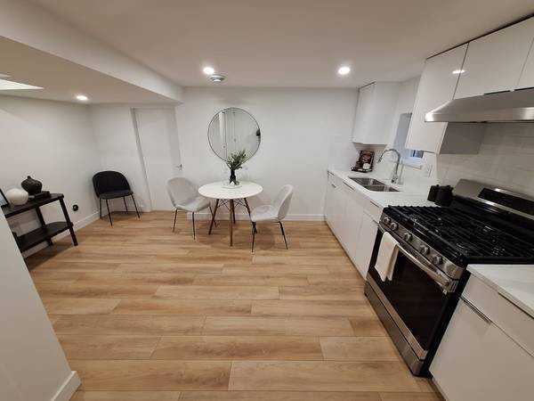 4997 Moss Street - Photo 7 of 15