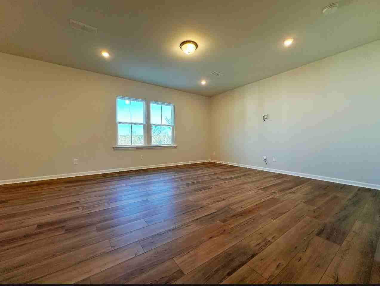 2412 Seacoast Ave #1 - Photo 4 of 16