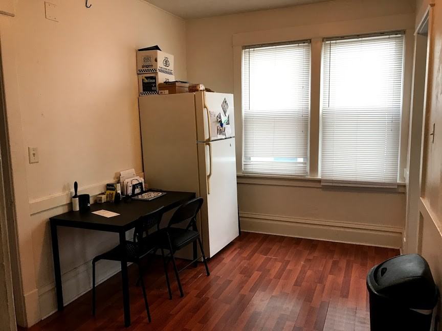 403 East Monroe Street1 #1 - Photo 4 of 14