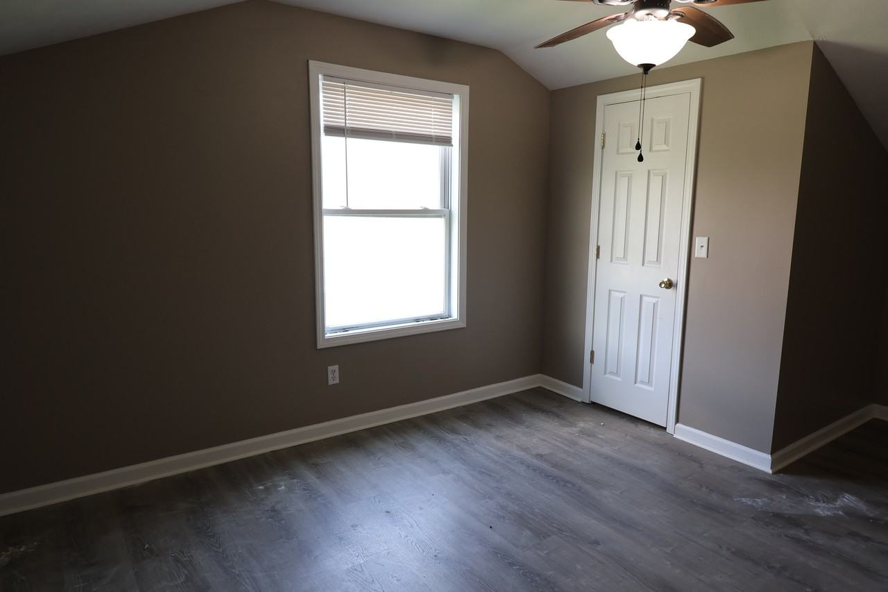 309 Brookside Pl - Photo 5 of 45