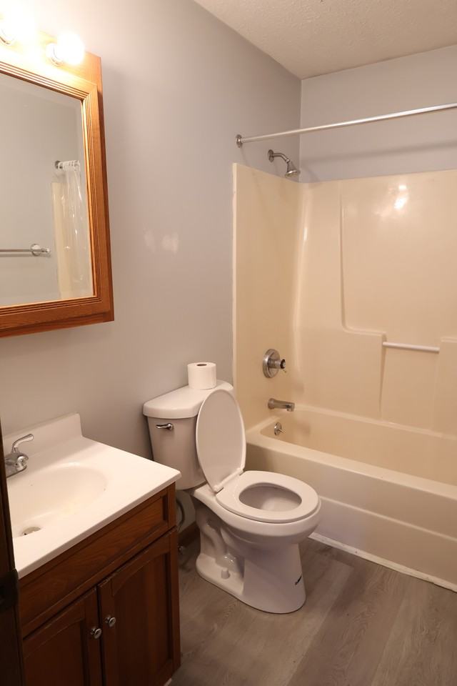 450 N Greensburg St #450 - Photo 2 of 26