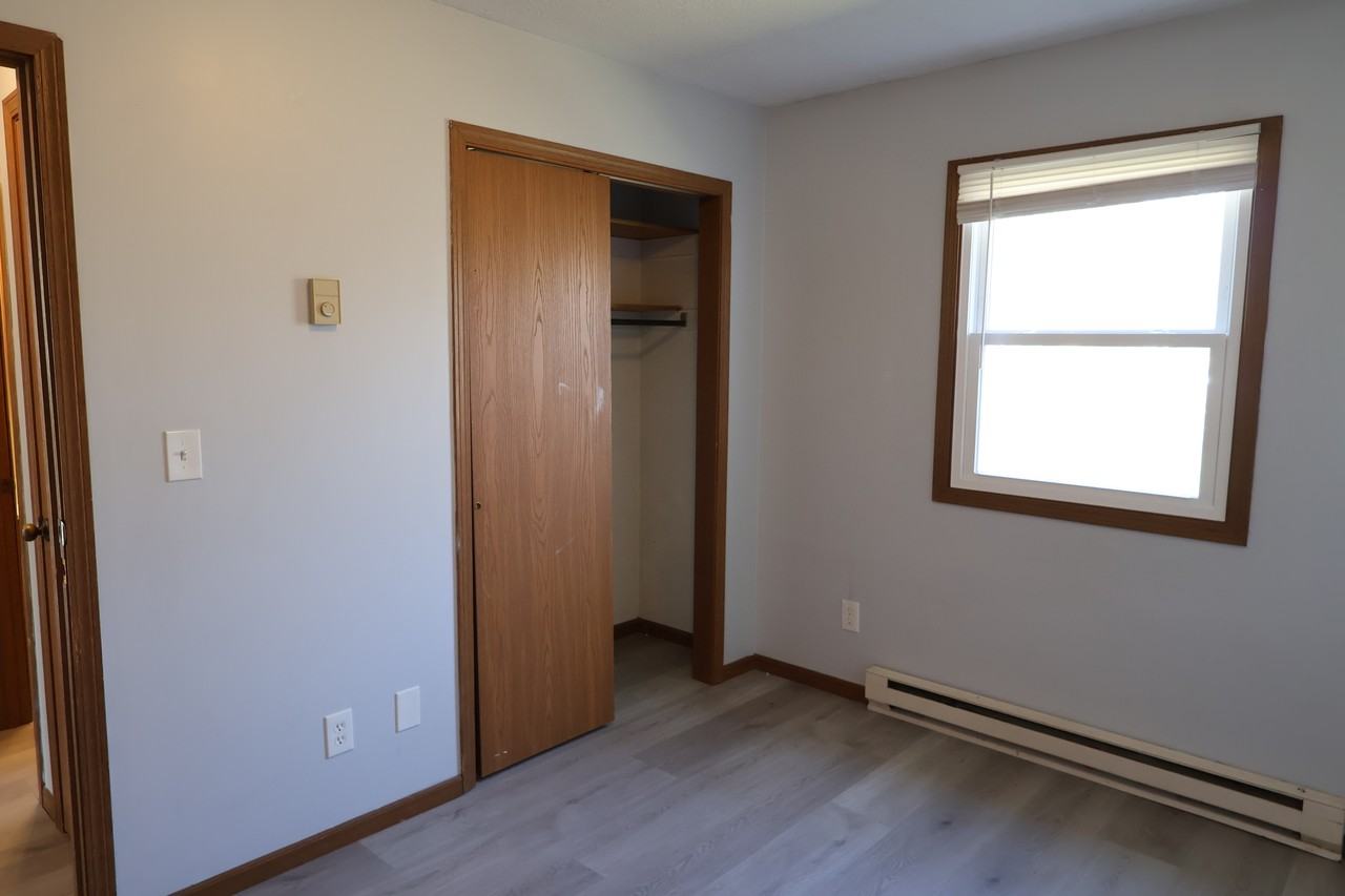 450 N Greensburg St #450 - Photo 7 of 26