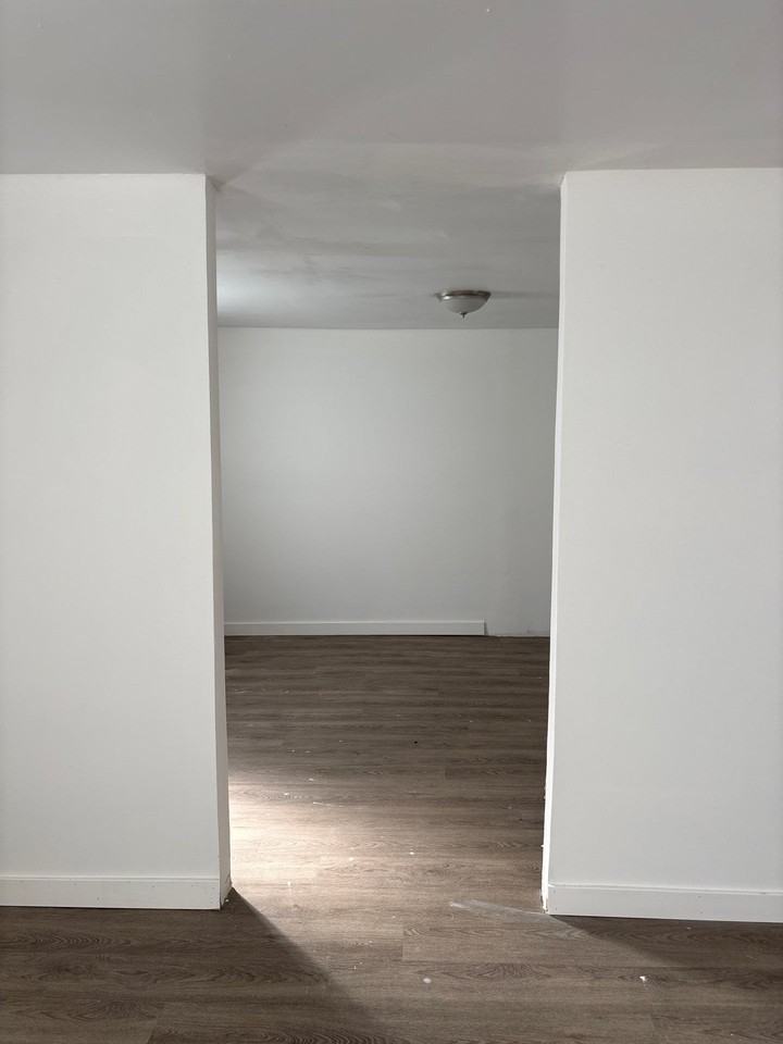 26 W 27th St #1 - Photo 4 of 10